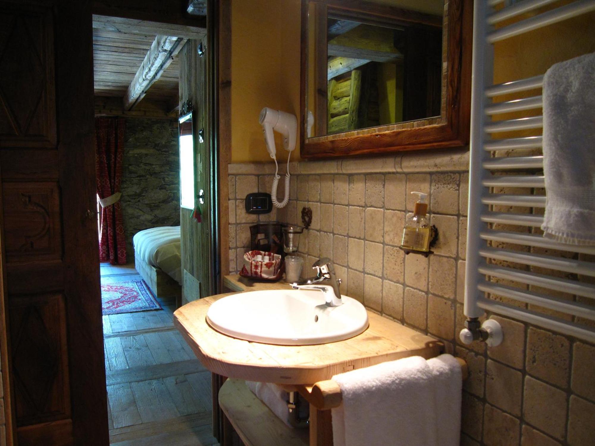 La Luge D'Antan Maison D'Hotes & Spa Brusson Buitenkant foto